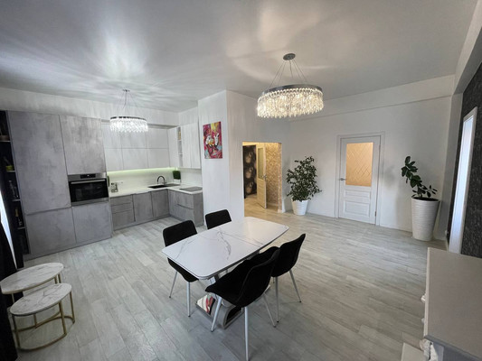 Купить 3-комнатную квартиру