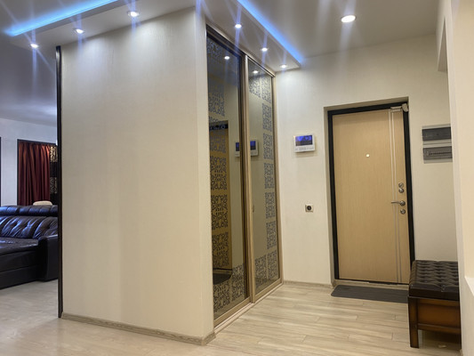 Купить 3-комнатную квартиру