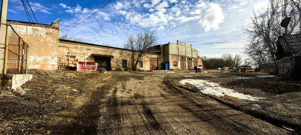 Снять  помещение свободного назначения